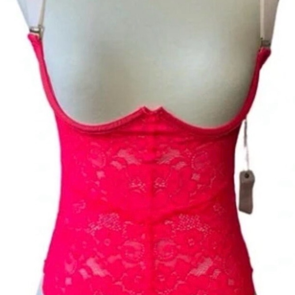#941 Elegant Pink Lace Bodysuit